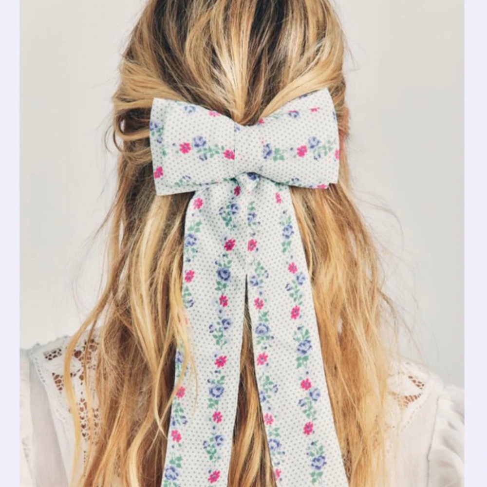 LoveShackFancy Lorna bows brand new